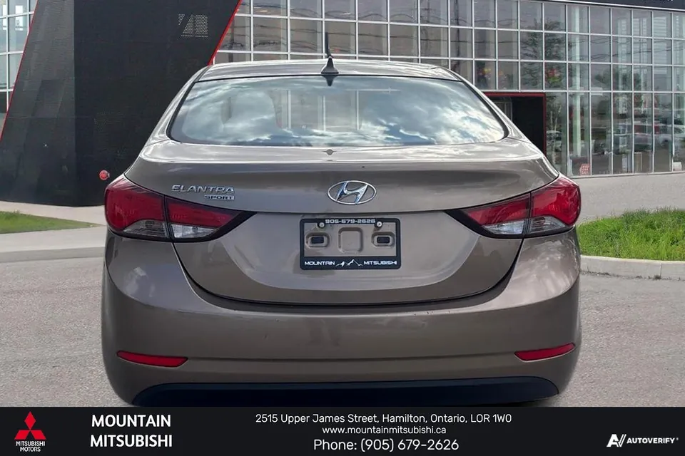 Hyundai Elantra 2015 photo 5