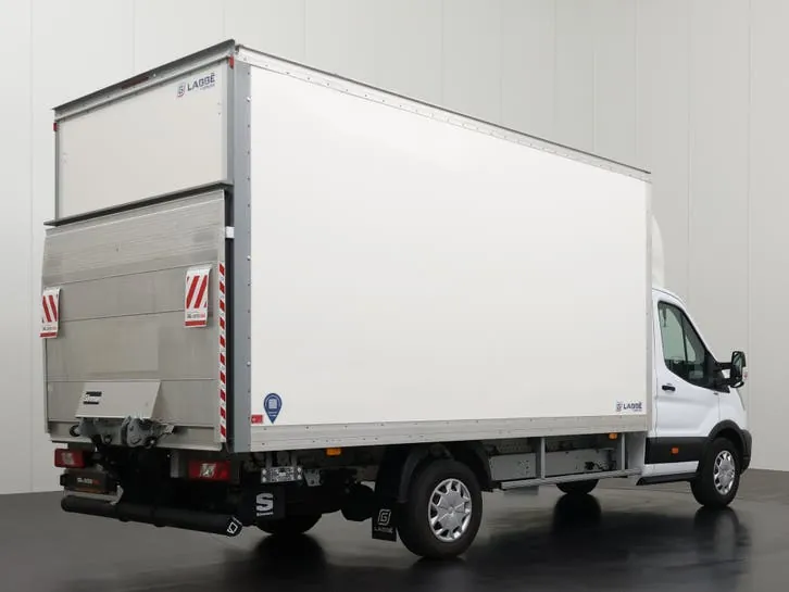 Ford Transit 2024 photo 2