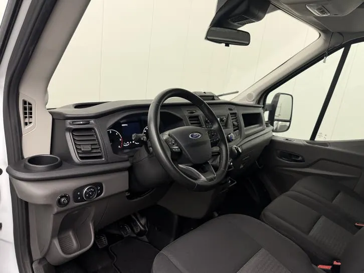 Ford Transit 2024 photo 3