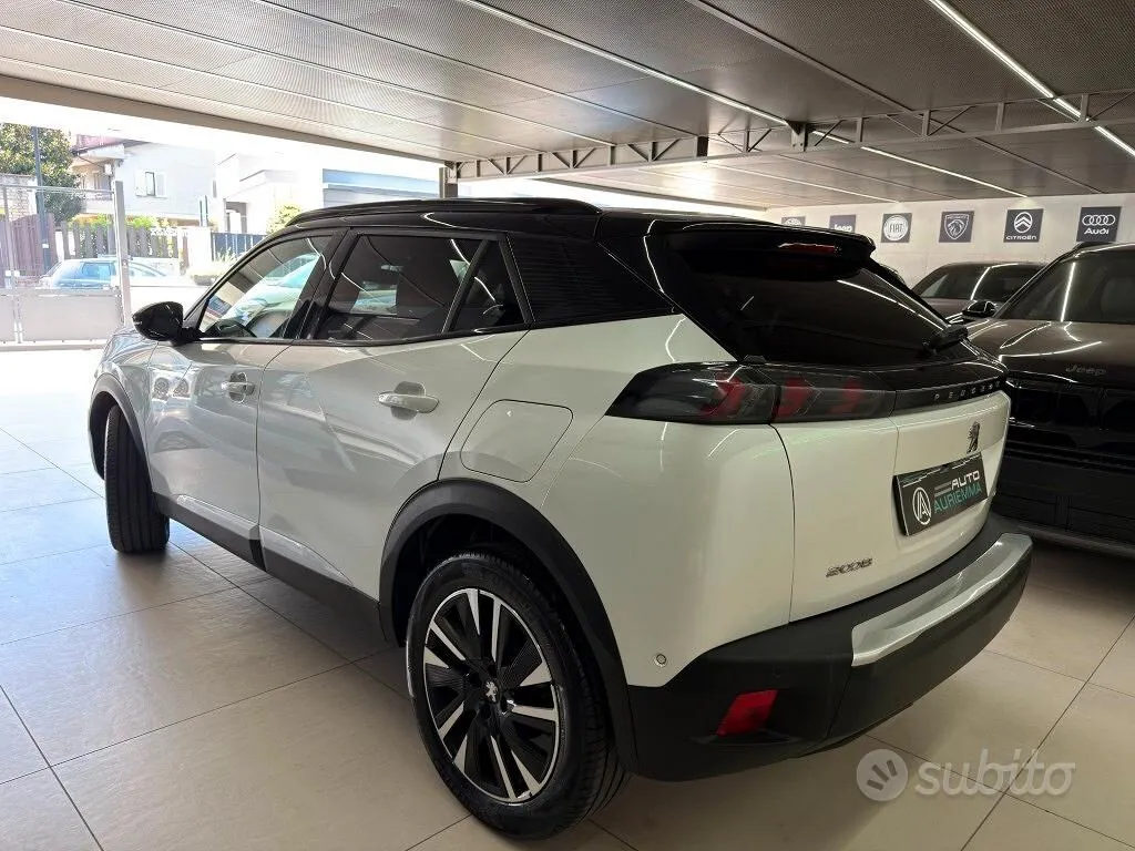 Peugeot 2008 2022 photo 3