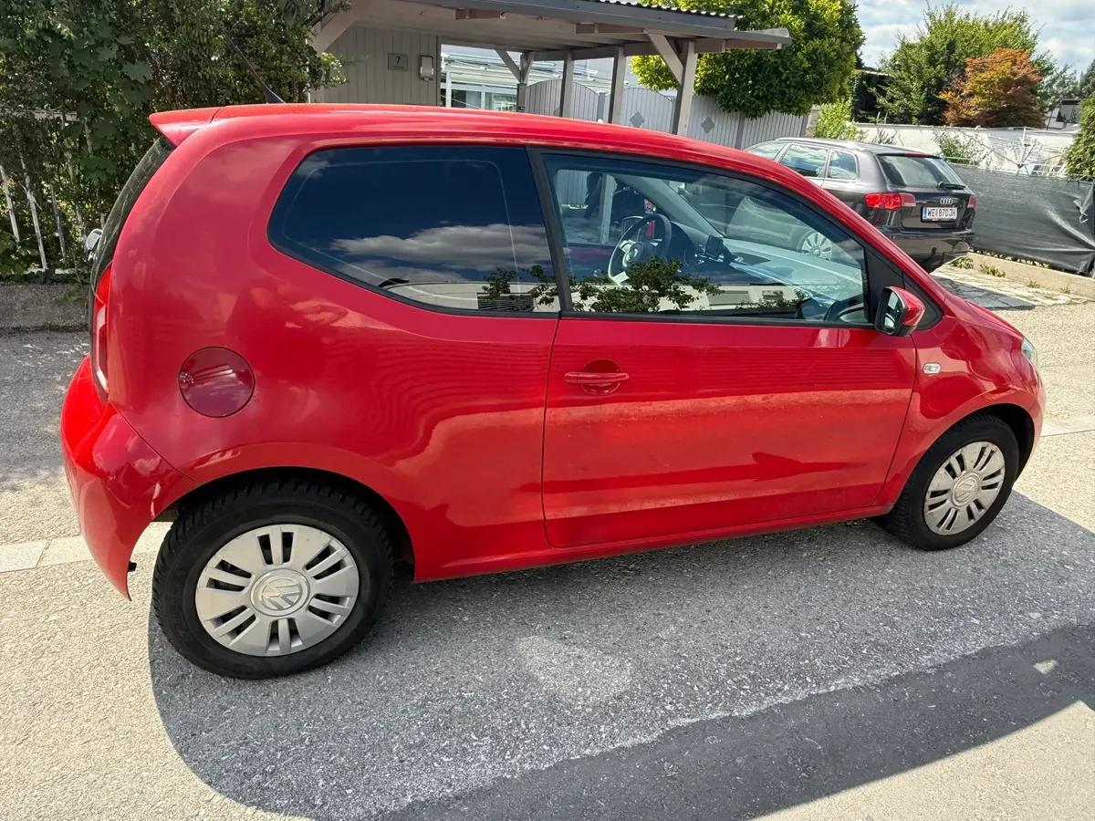 Volkswagen Up 2012 photo 3
