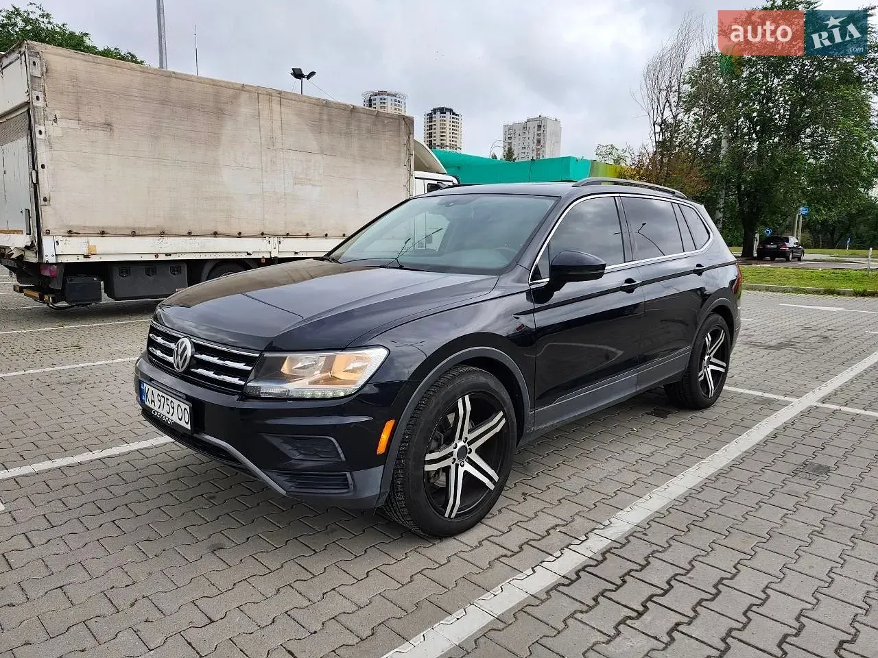Volkswagen Tiguan 2018 photo 2