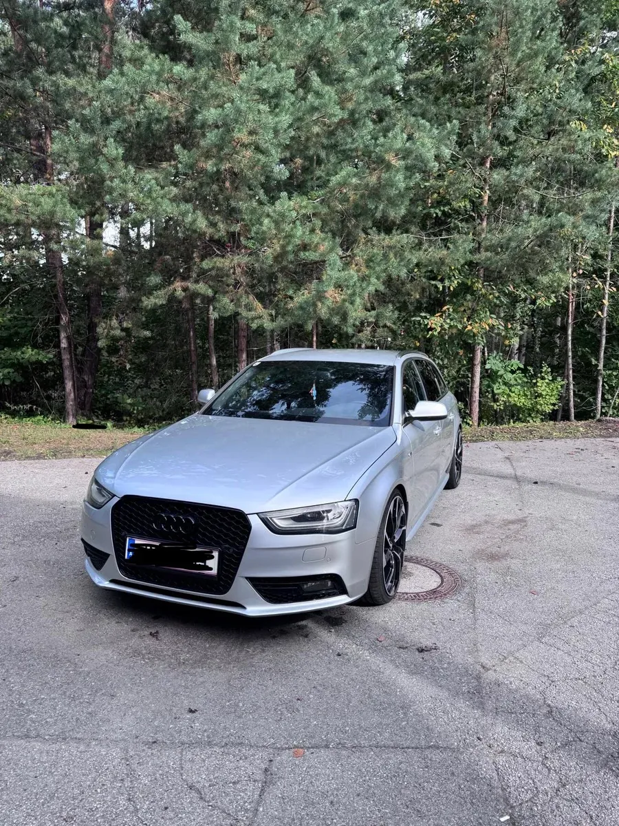 Audi A4 2013 photo 2