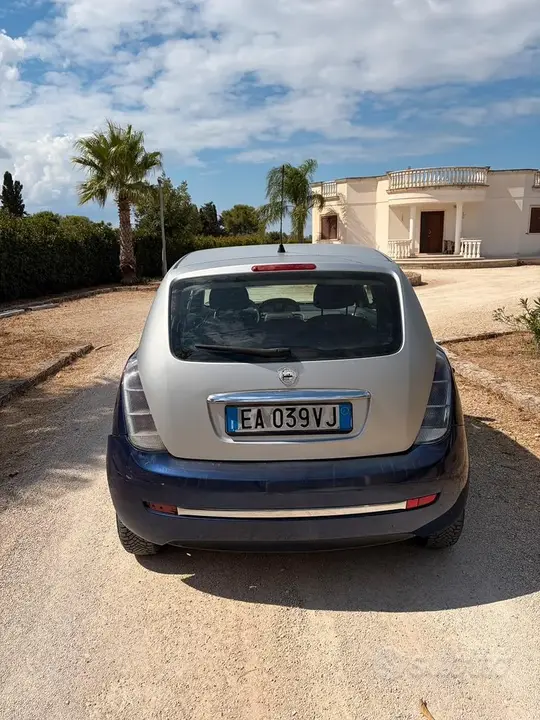Lancia Ypsilon 2010 photo 4