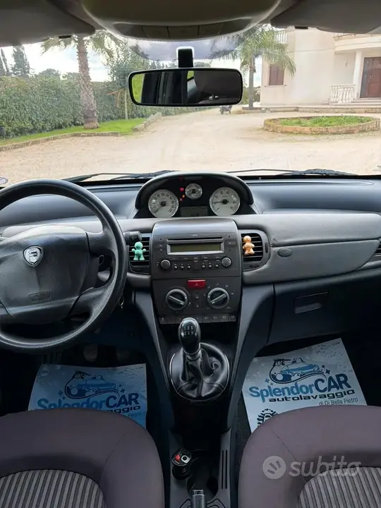 Lancia Ypsilon 2010 photo 5