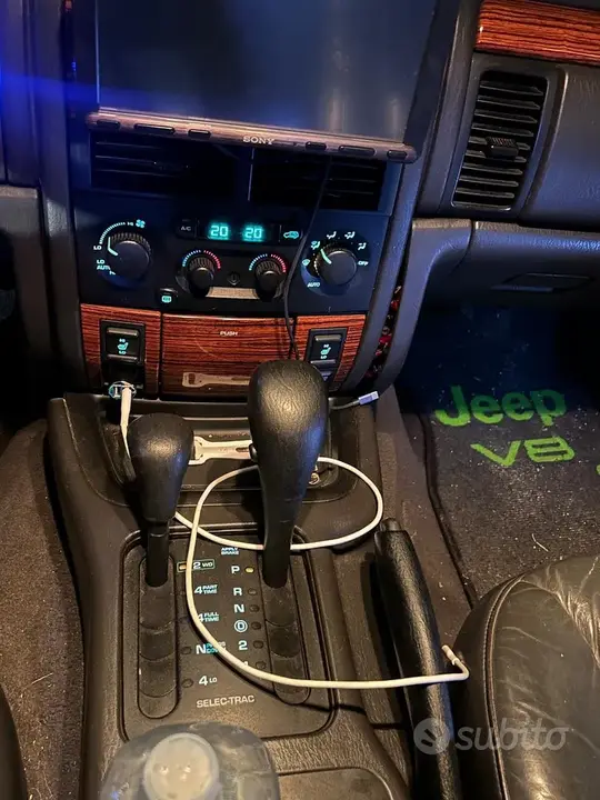 Jeep Grand Cherokee 1999 photo 2