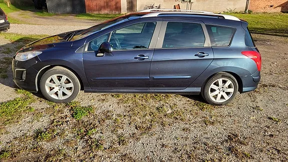 Peugeot 308 Sw 2013 photo 2