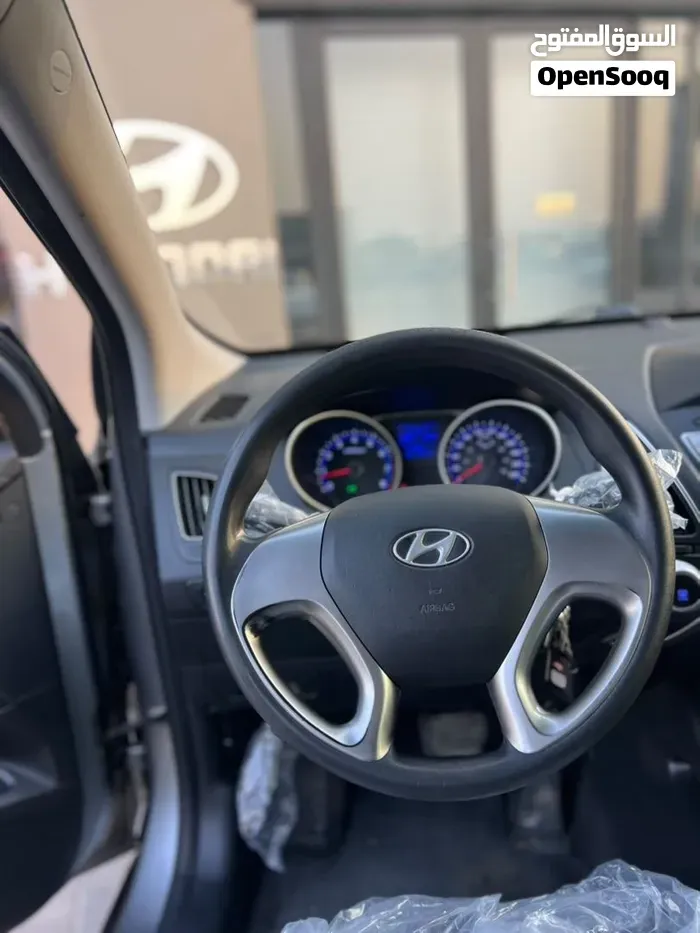 Hyundai Tucson 2012 photo 2