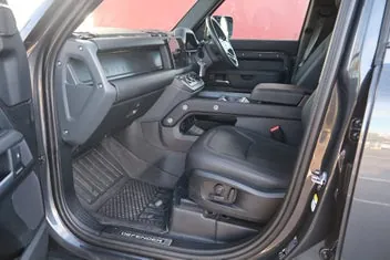 Land Rover Defender 2024 photo 5