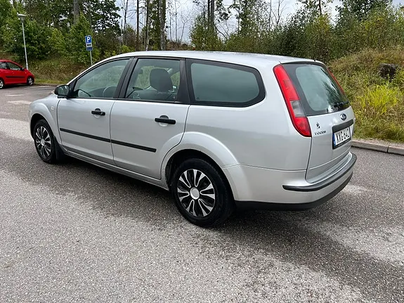 Ford Focus 2006 photo 2