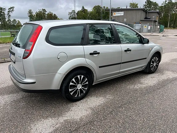 Ford Focus 2006 photo 3