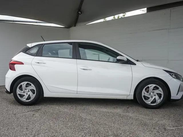 Hyundai I20 2023 photo 3