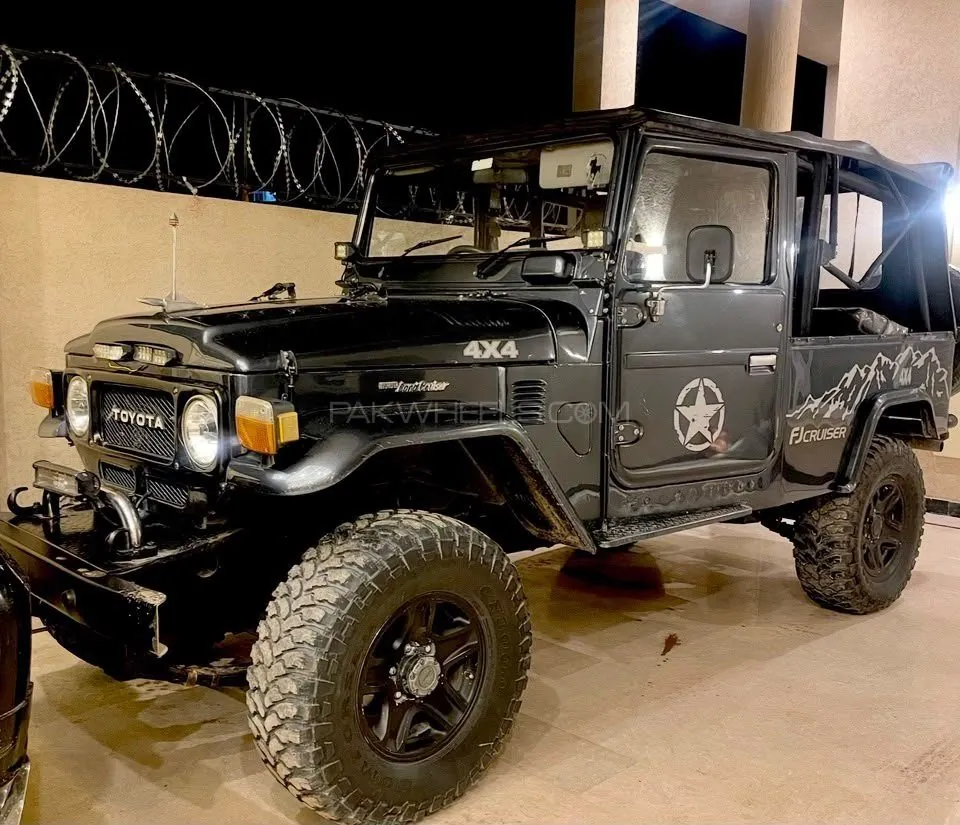 Toyota Land Cruiser