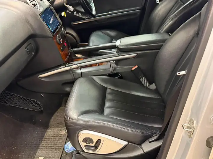 Mercedes-Benz M-Class 2005 photo 3