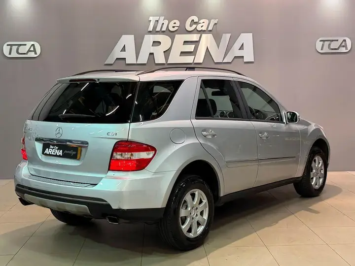 Mercedes-Benz M-Class 2005 photo 2