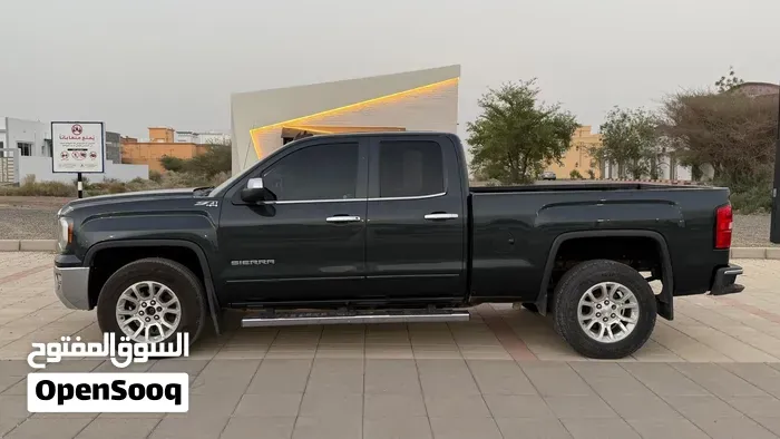 GMC Sierra