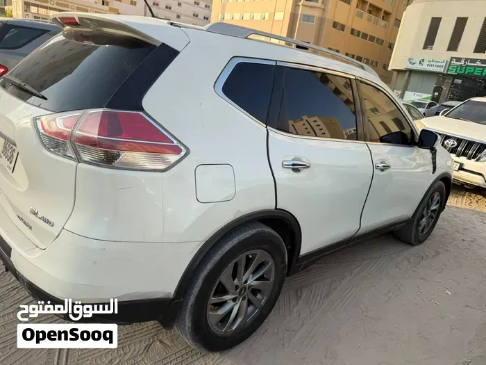 Nissan Rogue 2015 photo 2