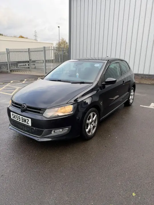 Volkswagen Polo 2010 photo 2