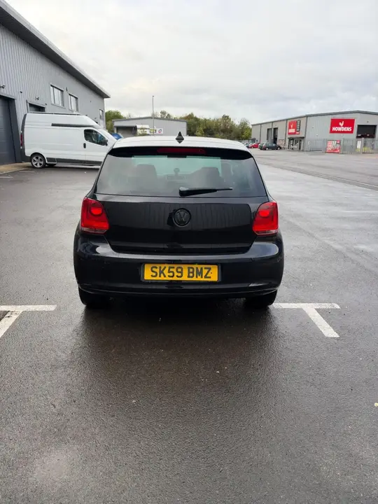 Volkswagen Polo 2010 photo 3