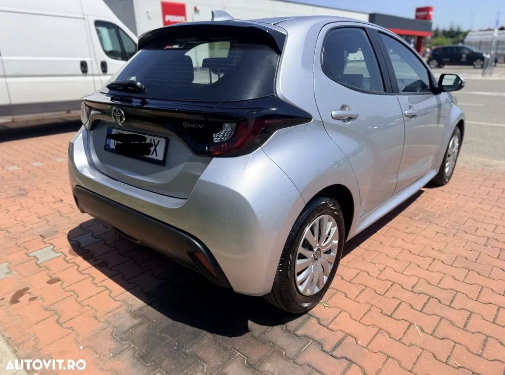 Toyota Yaris 2024 photo 4