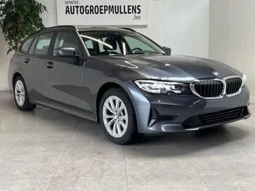 BMW 318 2022 photo 3