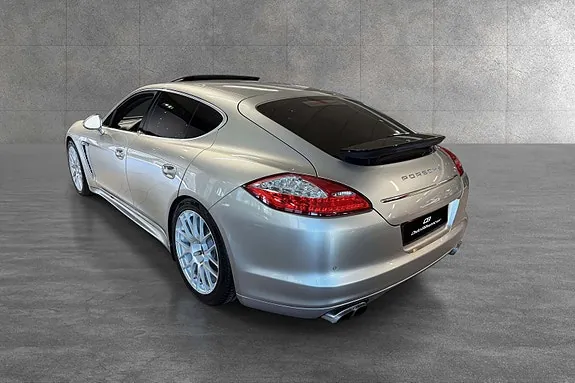 Porsche Panamera 4S 2012 photo 4