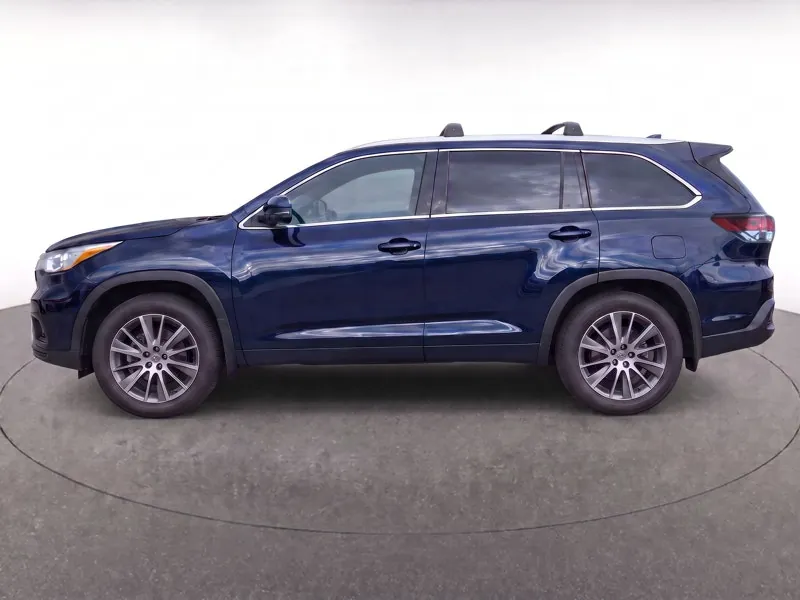 Toyota Highlander 2014 photo 2