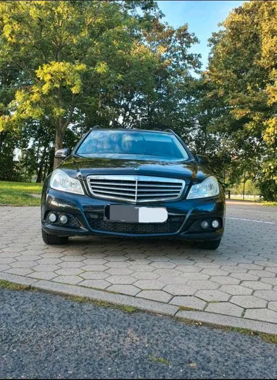 Mercedes-Benz C200