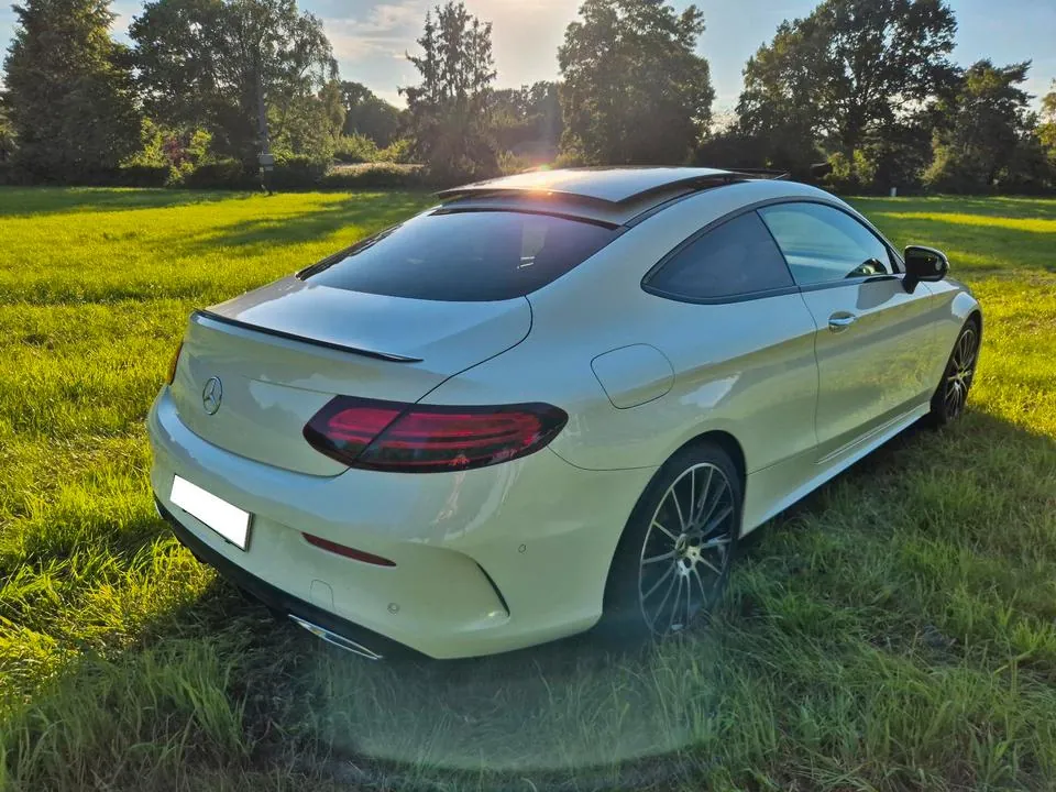 Mercedes-Benz C300
