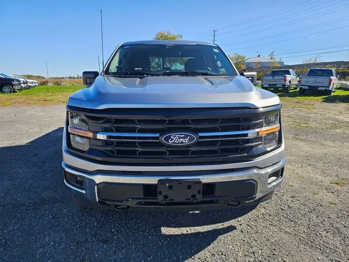 Ford F-150 2025 photo 2