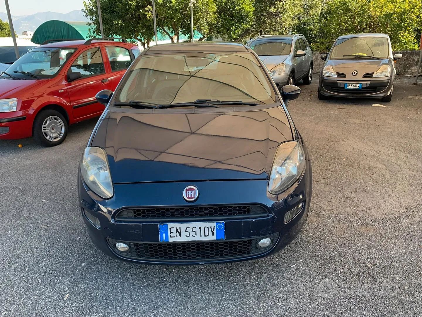 Fiat Punto 2012 photo 2
