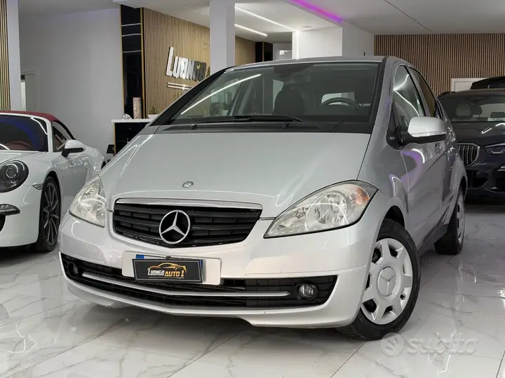 Mercedes-Benz A 2010 photo 3