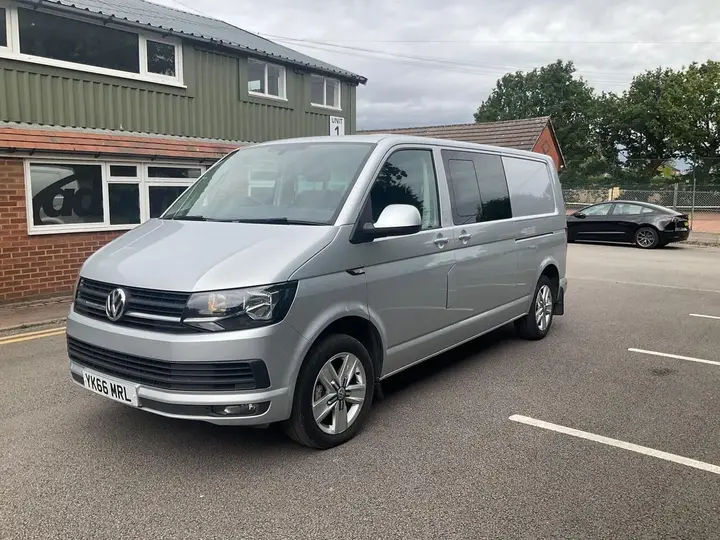 Volkswagen Transporter 2017 photo 2
