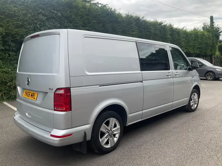 Volkswagen Transporter 2017 photo 4
