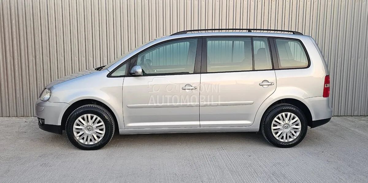 Volkswagen Touran 2003 photo 4