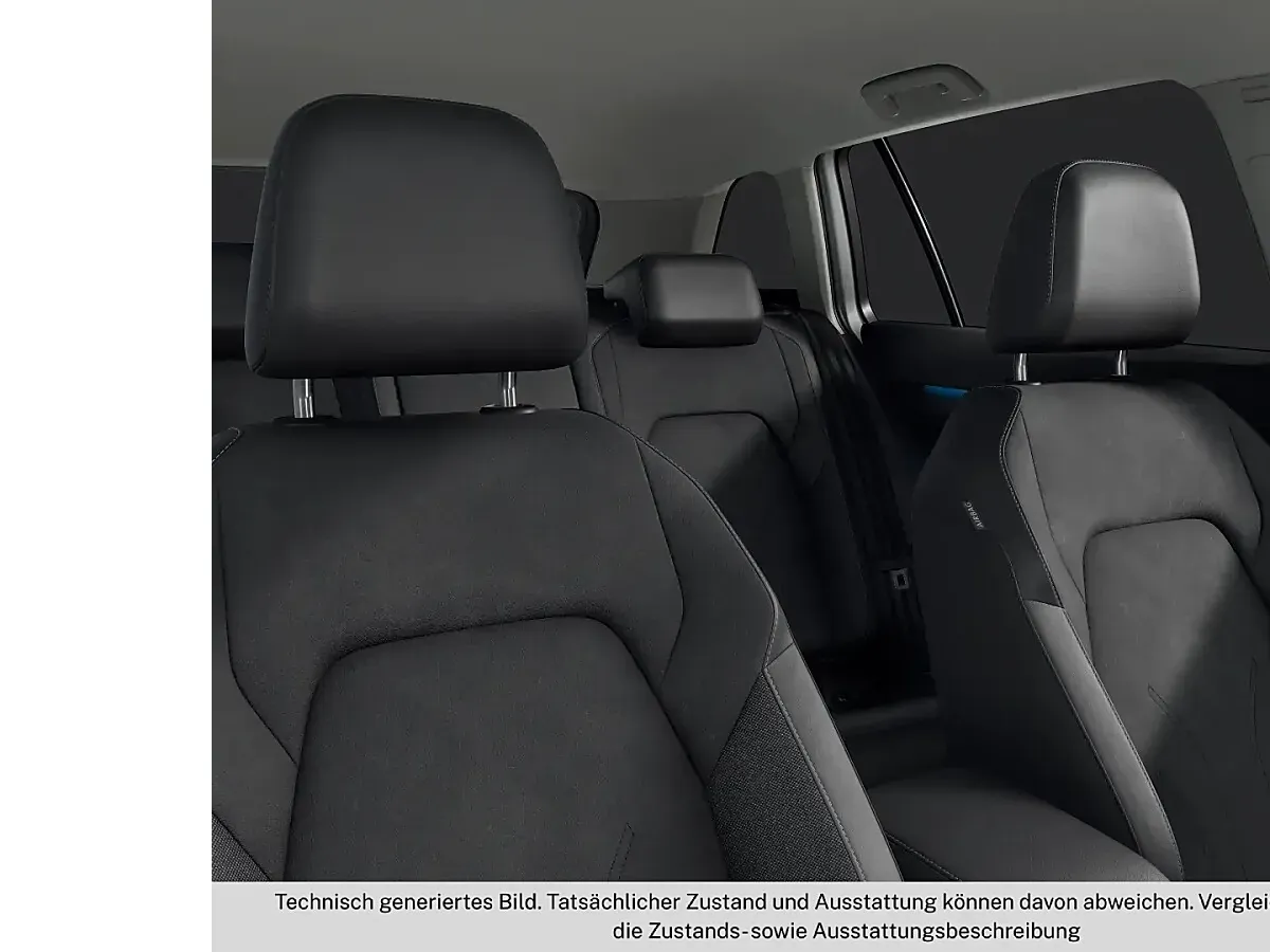 Volkswagen Golf 2026 photo 2