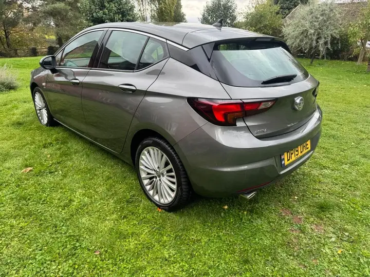 Vauxhall Astra 2019 photo 4