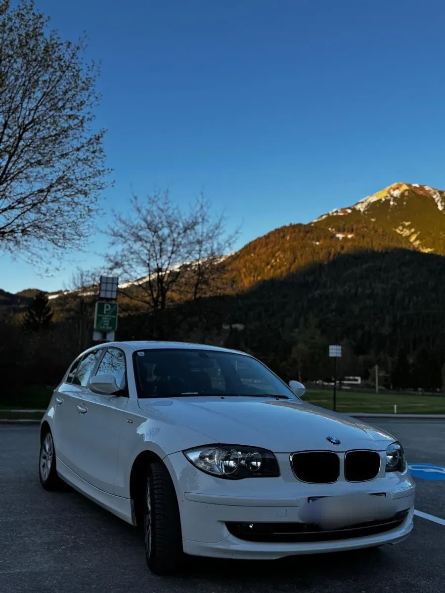 BMW 1 Series 2010 photo 3