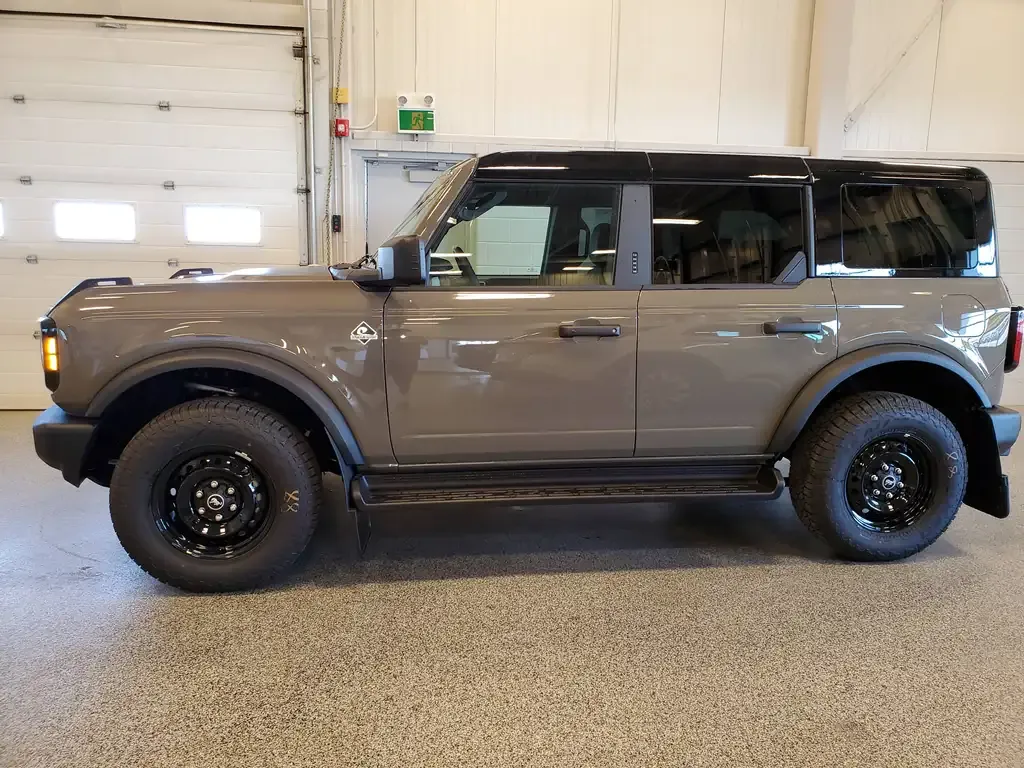 Ford Bronco 2026 photo 2