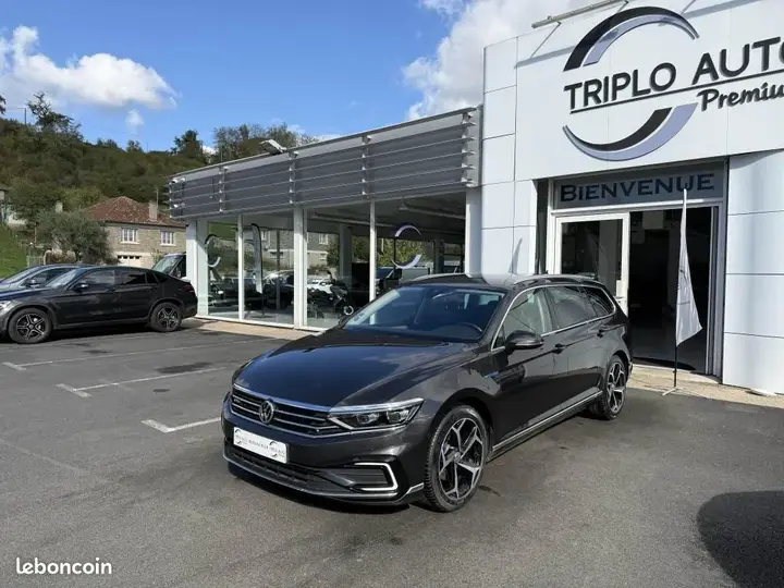 Volkswagen Passat 2019 photo 3