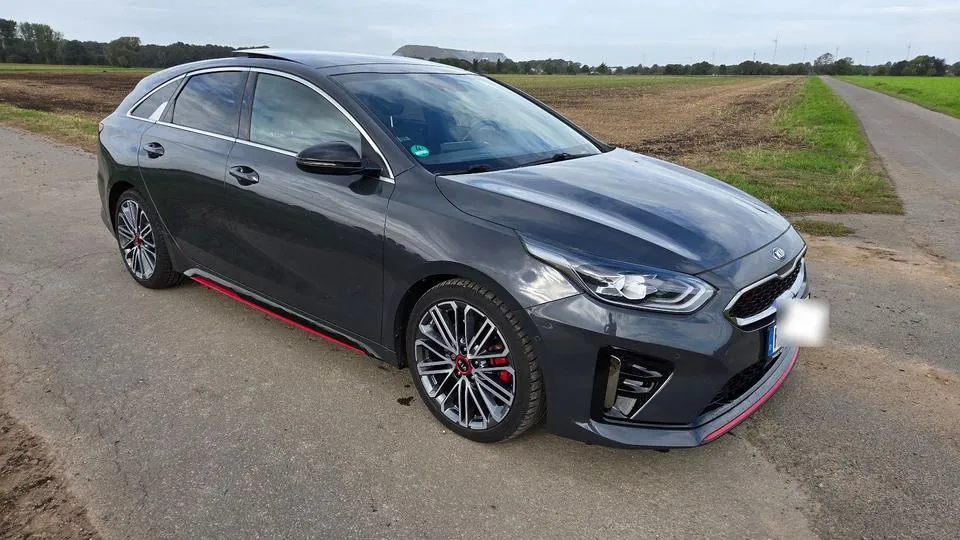 Kia Proceed