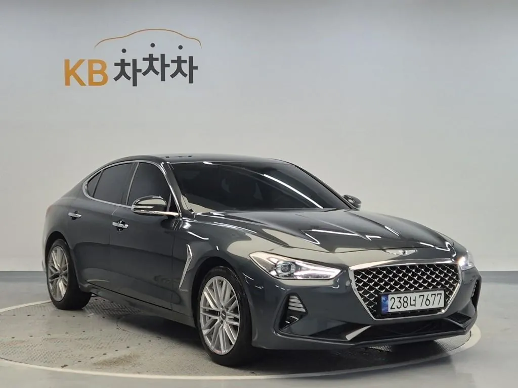 Genesis G70 2019 photo 4