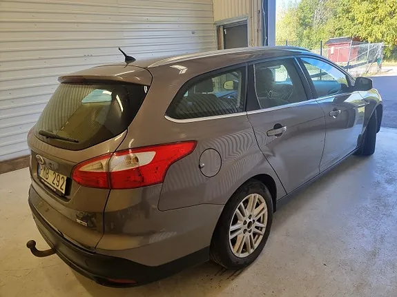Ford Focus 2013 photo 3