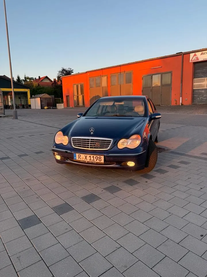 Mercedes-Benz W203