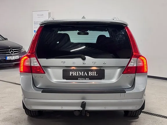 Volvo V70 2010 photo 5