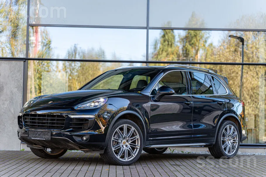 Porsche Cayenne 2015 photo 2