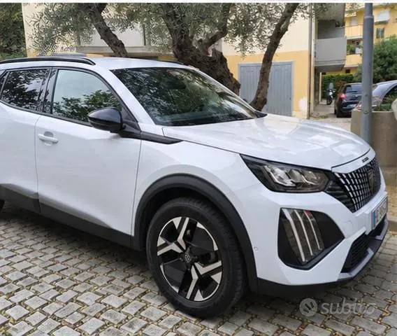 Peugeot 2008 Allure 2025 photo 3