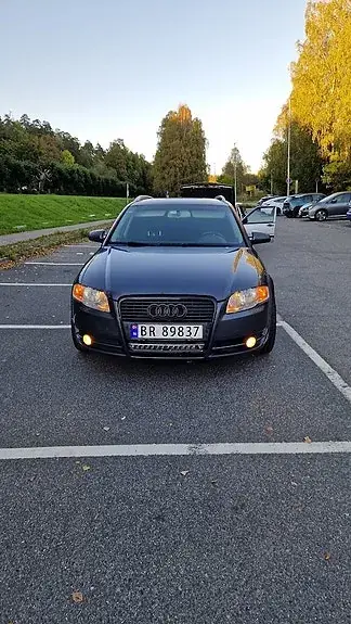 Audi A4 2005 photo 2