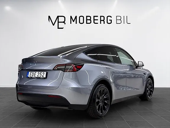 Tesla Model Y 2023 photo 5
