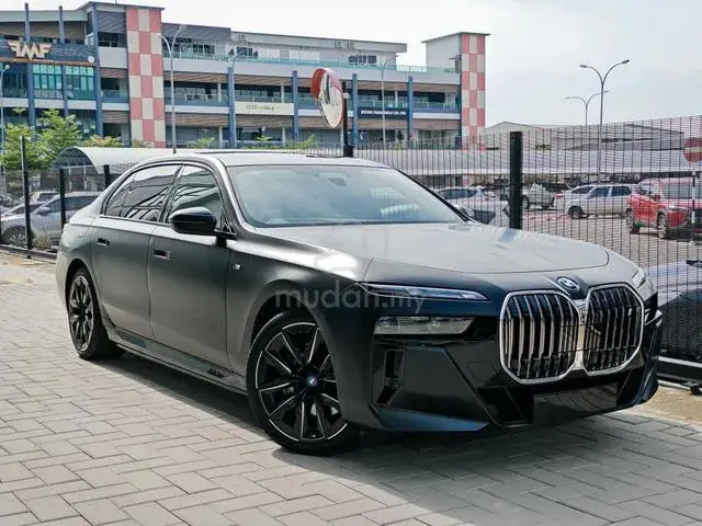 BMW I7